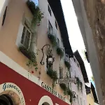 Simony Inn