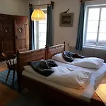 Simony Inn 3*