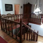 Simony Inn 3*